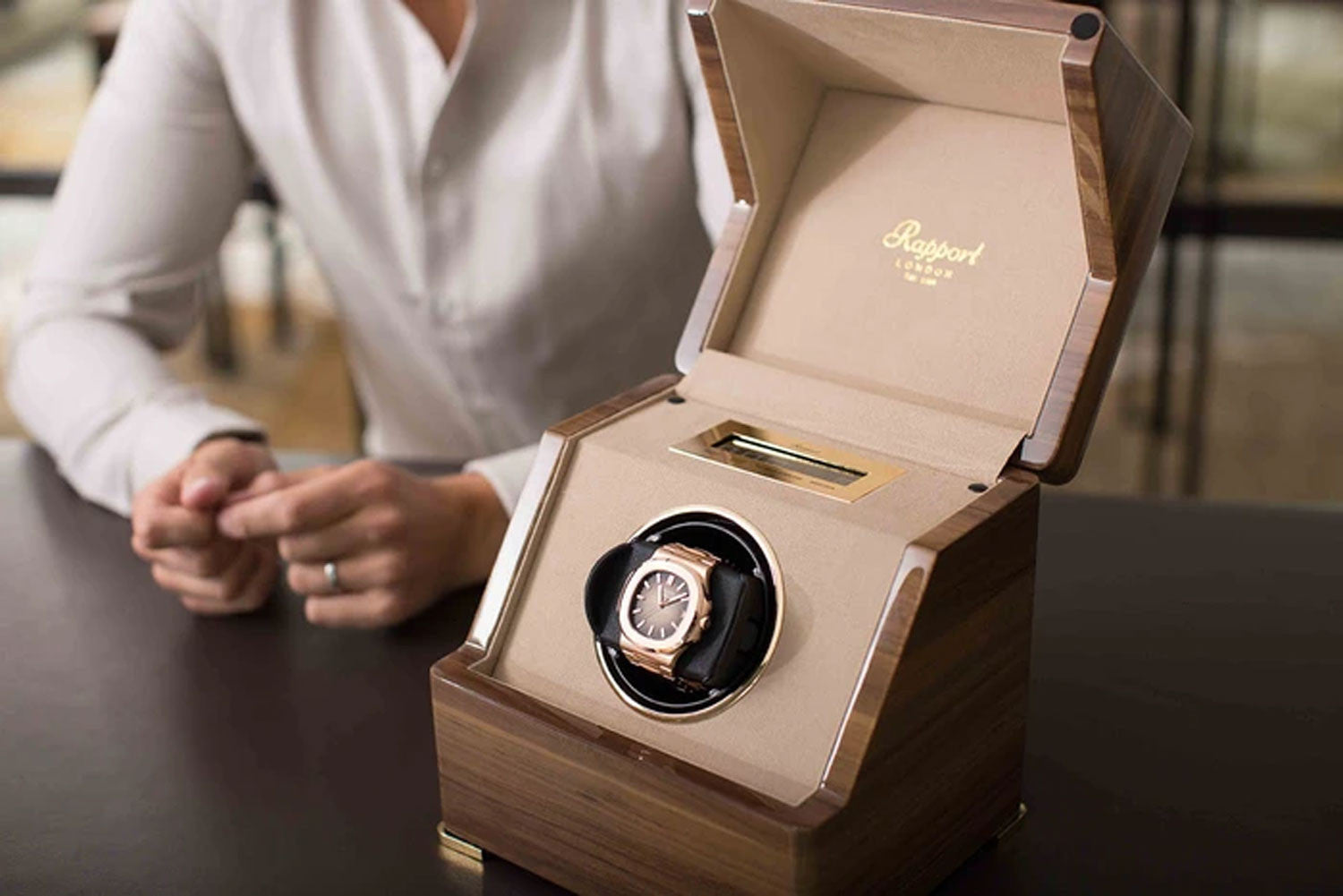 Rapport London - Perpetua III Single Watch Winder Walnut W581