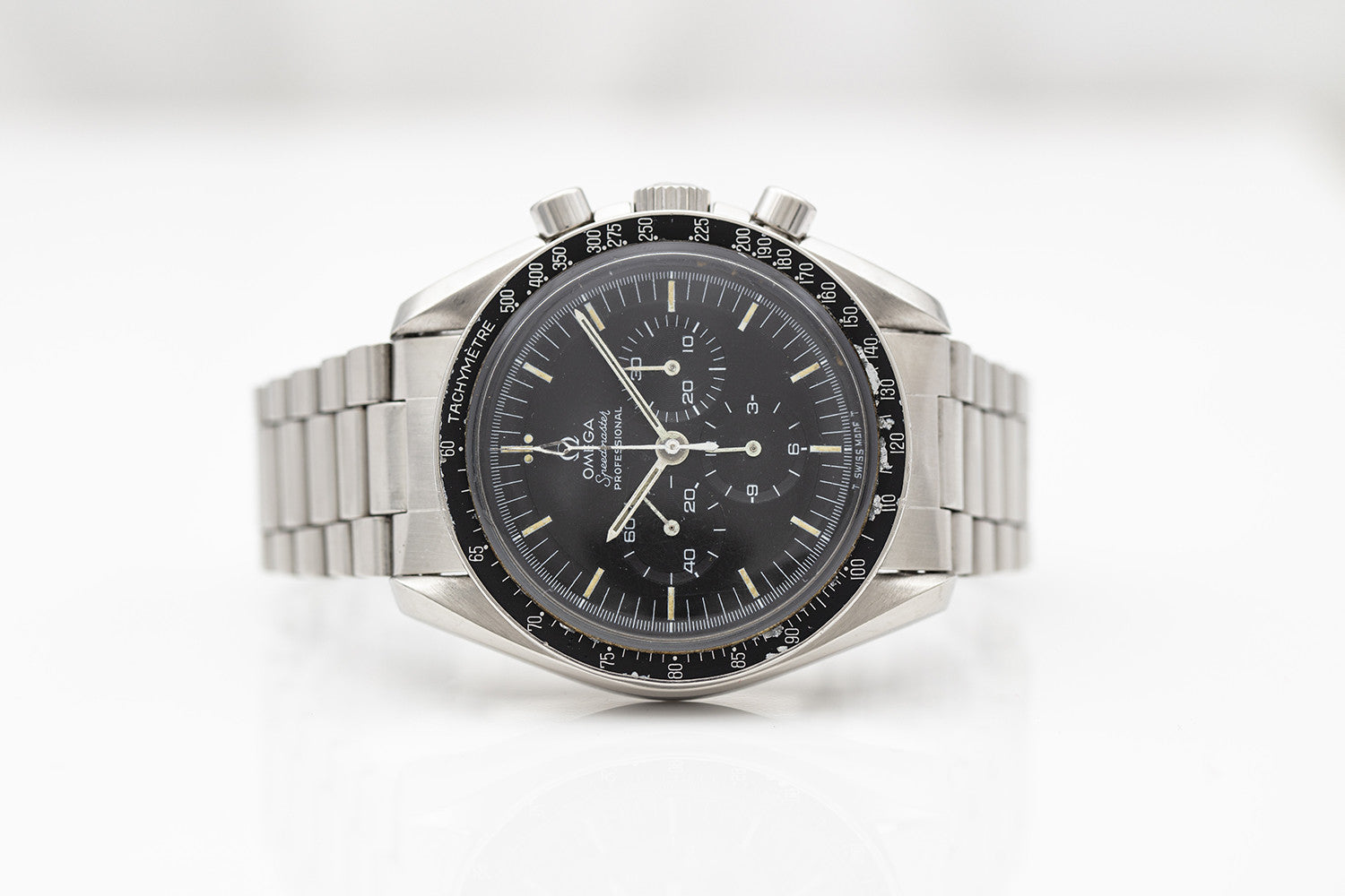 BEGAGNAD Omega Speedmaster Moonwatch 1969 42mm svart och stål 145022