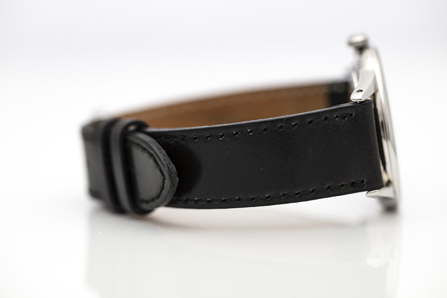 PRE-OWNED Nomos Orion 35 mm Manuell Black Steel Leather 307