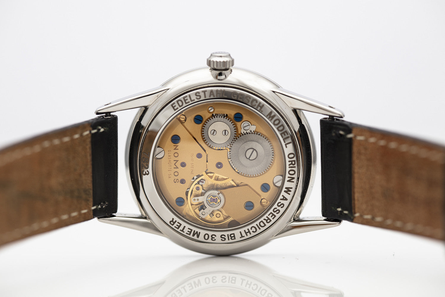 PRE-OWNED Nomos Orion 35 mm Manuell Black Steel Leather 307
