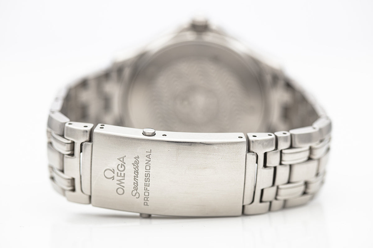 PRE-OWNED Omega Seamaster Diver Quartz 41 mm Blue & Steel Ref 2541.80.00
