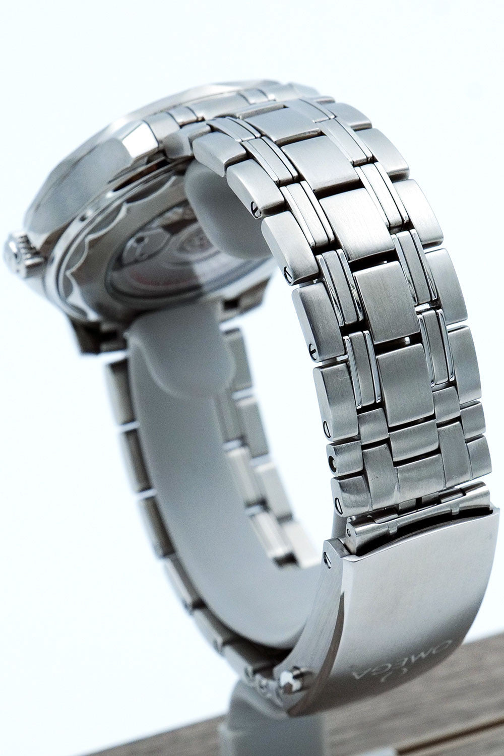 SOLD-PRE-OWNED Omega Seamaster Diver 300 M 210.30.42.20.01.001