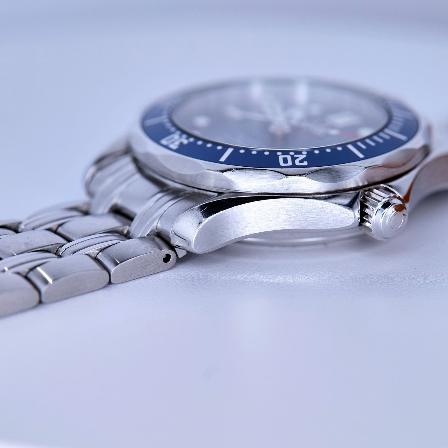 SÅLD - BEGAGNAD OMEGA Seamaster Diver 300m 22228000