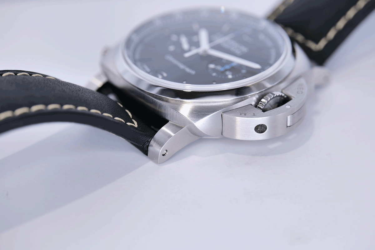 PRE-OWNED Panerai Luminor Chrono PAM01109