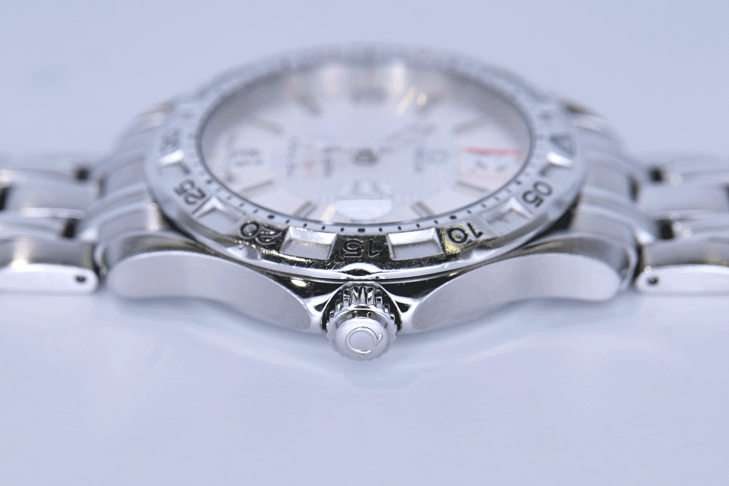 SOLD - PRE-OWNED Omega Seamaster Omegamatic 25143000