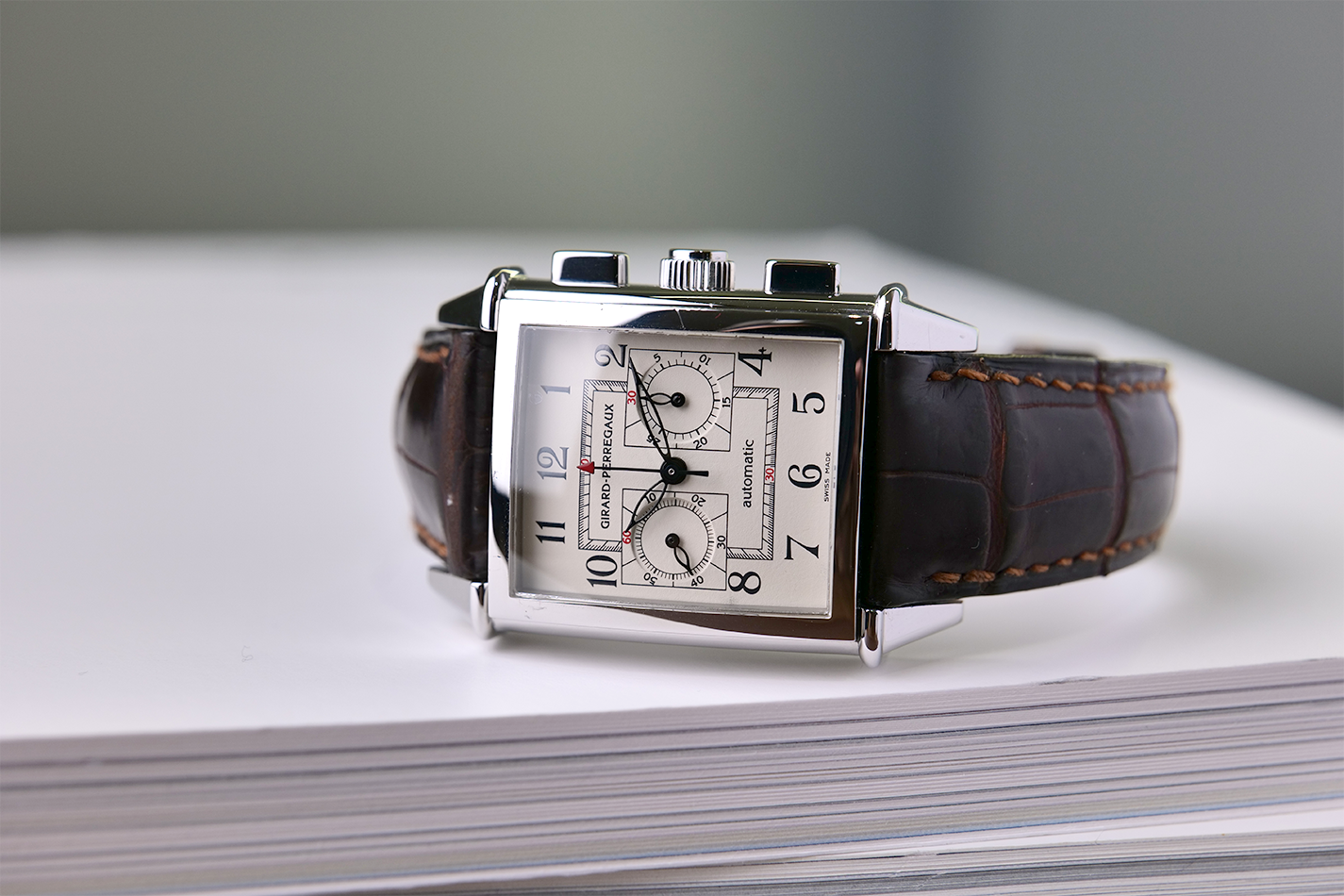 BEGAGNAD Girard-Perregaux 1945 25990.0.11.8186