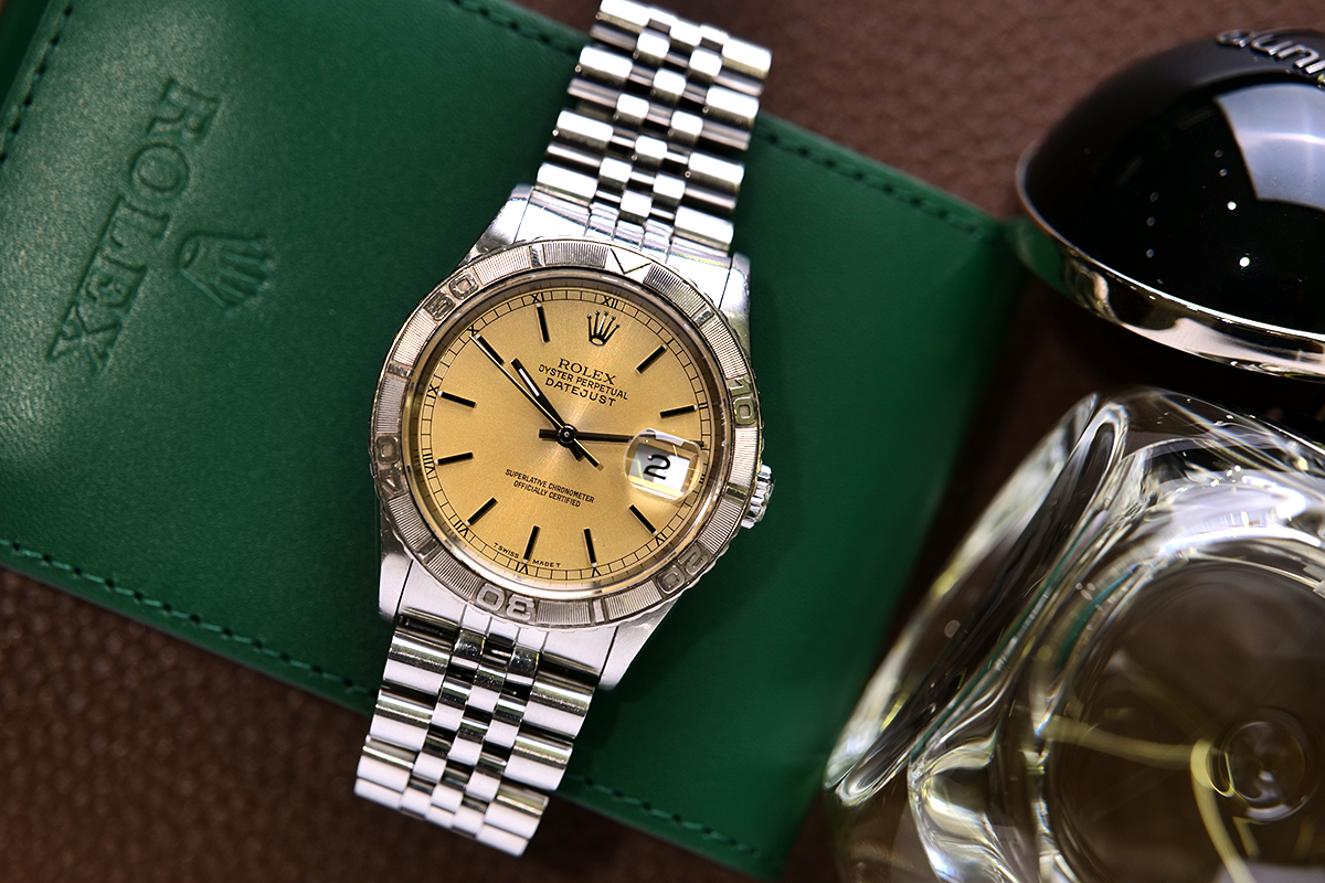 PRE-OWNED Rolex Datejust Turn-O-Graph 16264