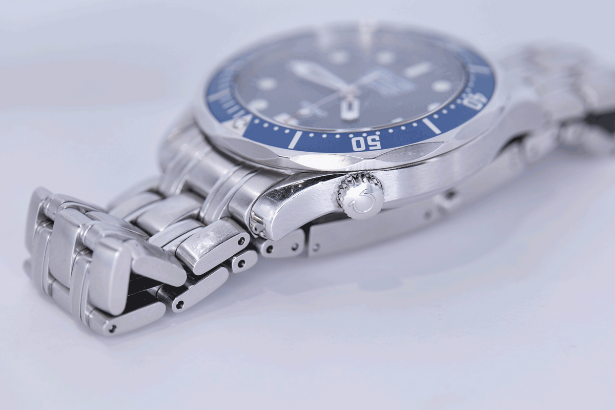 BEGAGNAD Omega Seamaster Diver ”James Bond” 25318000