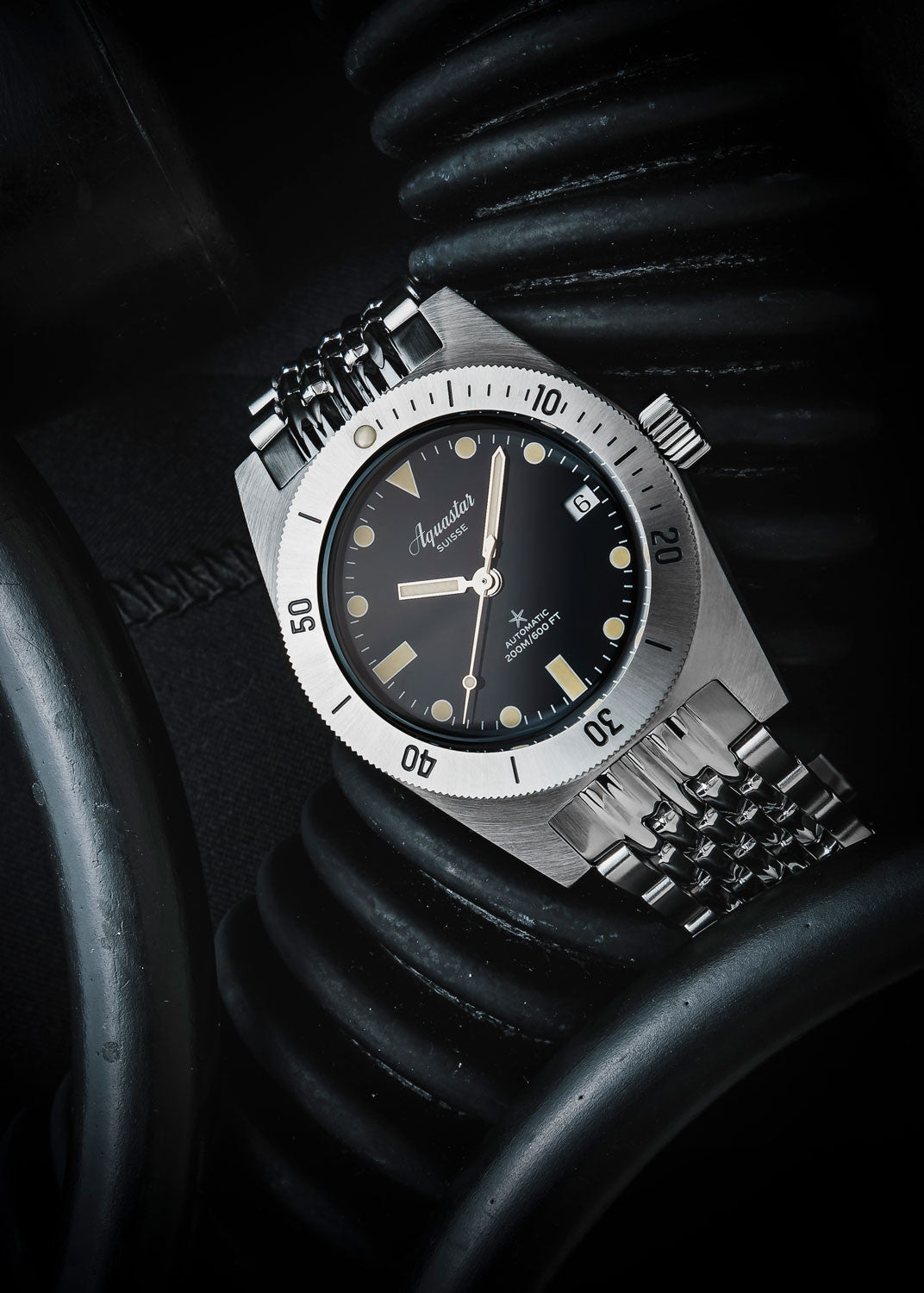 Aquastar Model 60 Re-edition Svart & Komplett Paket med Armband och Rem