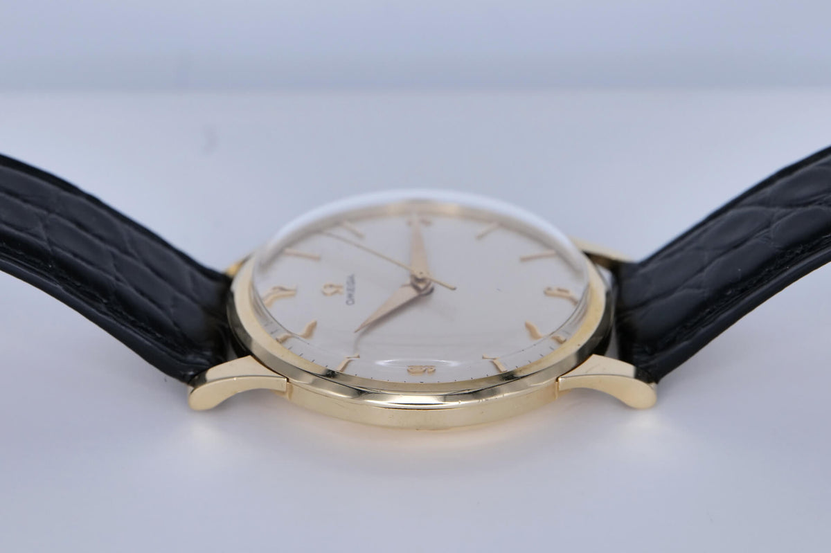 PRE-OWNED Omega 18K Manuell Vintage Year 1961