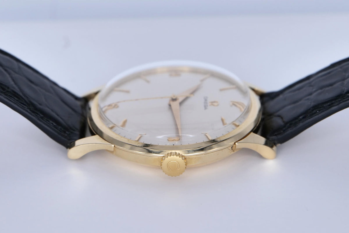 PRE-OWNED Omega 18K Manuell Vintage Year 1961