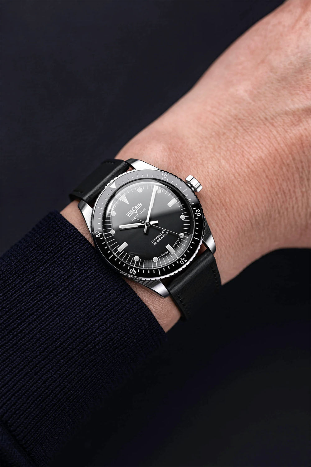 Vulcain Skindiver Nautique Black & Rubber Strap 660170B07.BAR200