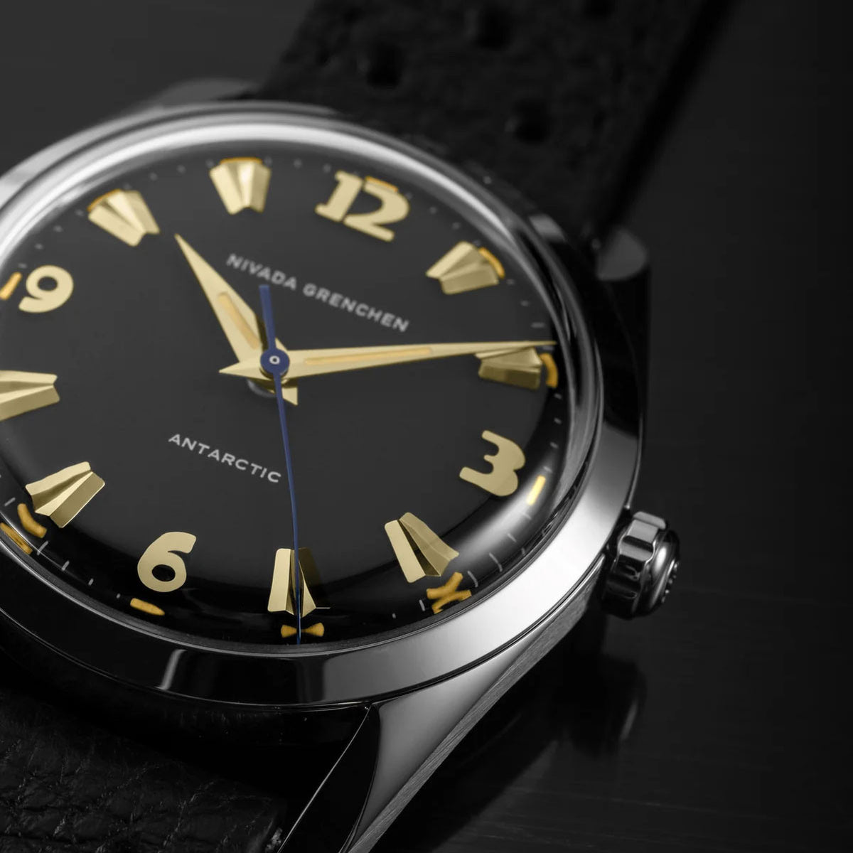 Nivada Grenchen Antarctic 35mm - Black & Gold Beige Luminova 35016M17