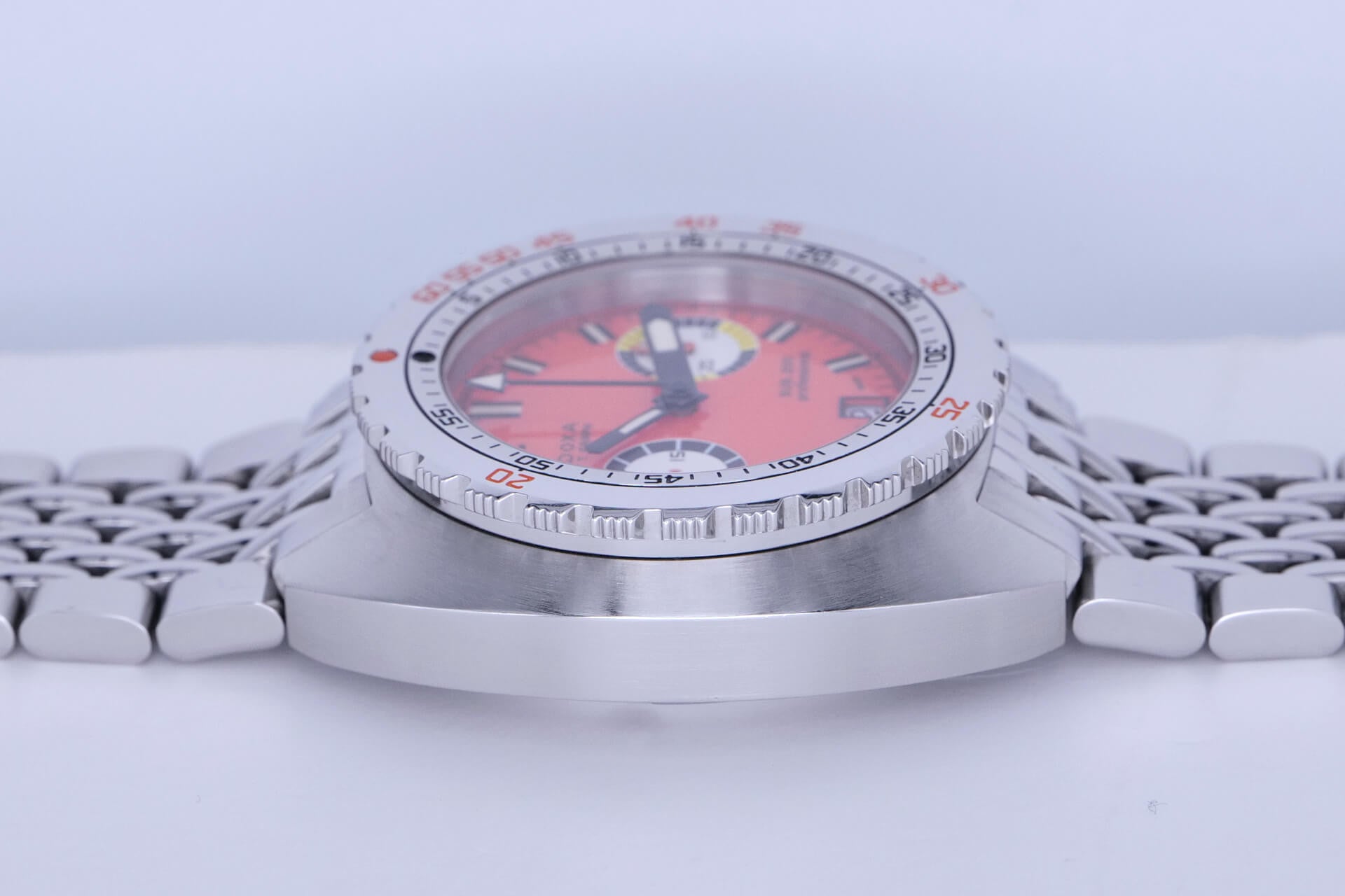PRE-OWNED Doxa SUB 200 T-Chronograph 8051035110