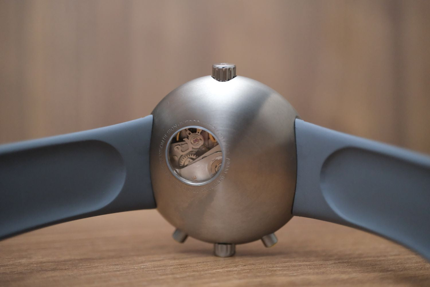 BEGAGNAD Ikepod Megapod Pilot GMT MG01