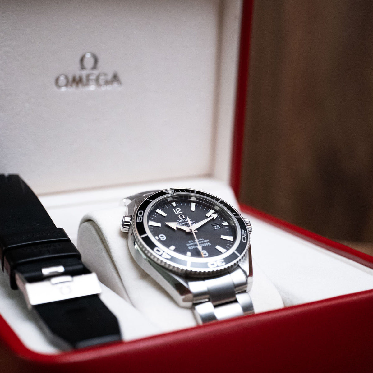 PRE-OWNED Omega Seamaster Planet Ocean 2201.50.00