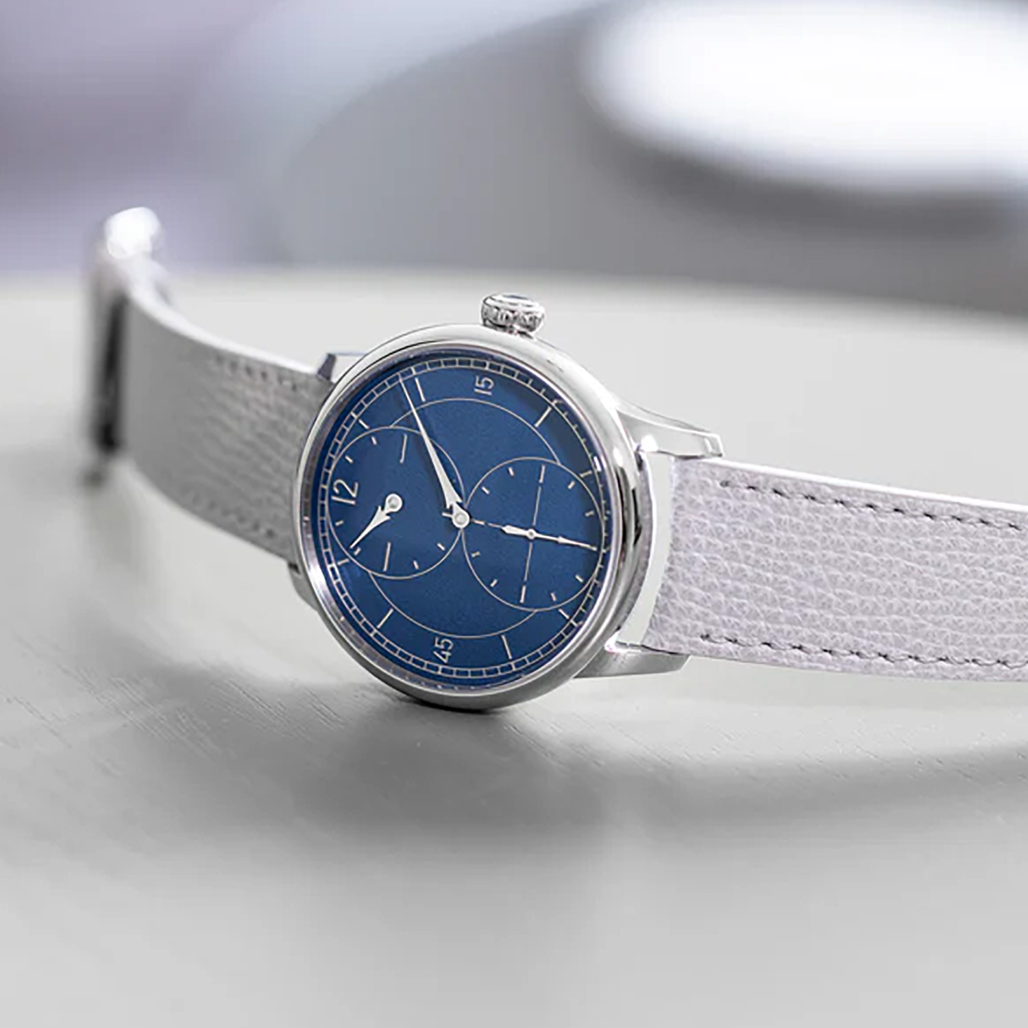 Louis Erard Le Régulateur Gravé Bleu 85248AA15.BVA159