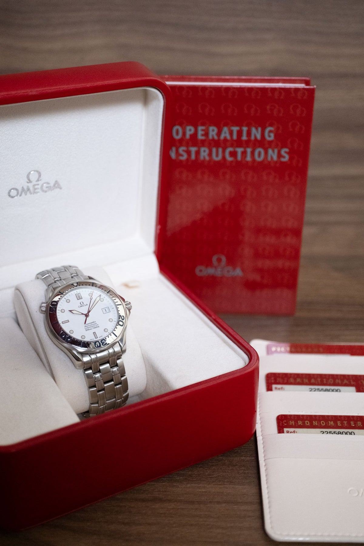 BEGAGNAD Omega Seamaster Diver 300M 39,3 mm 2255.80.00 / 2552.20.00
