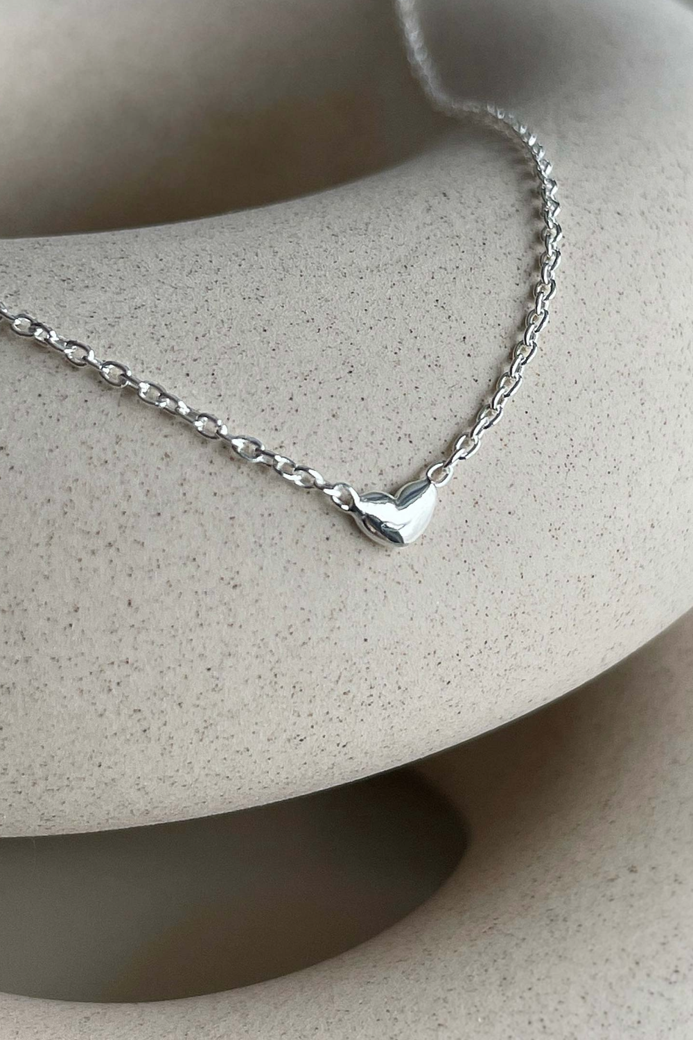 Drakenberg Sjölin Loving Heart-halsband med hänge i silver LHT-N10000-S