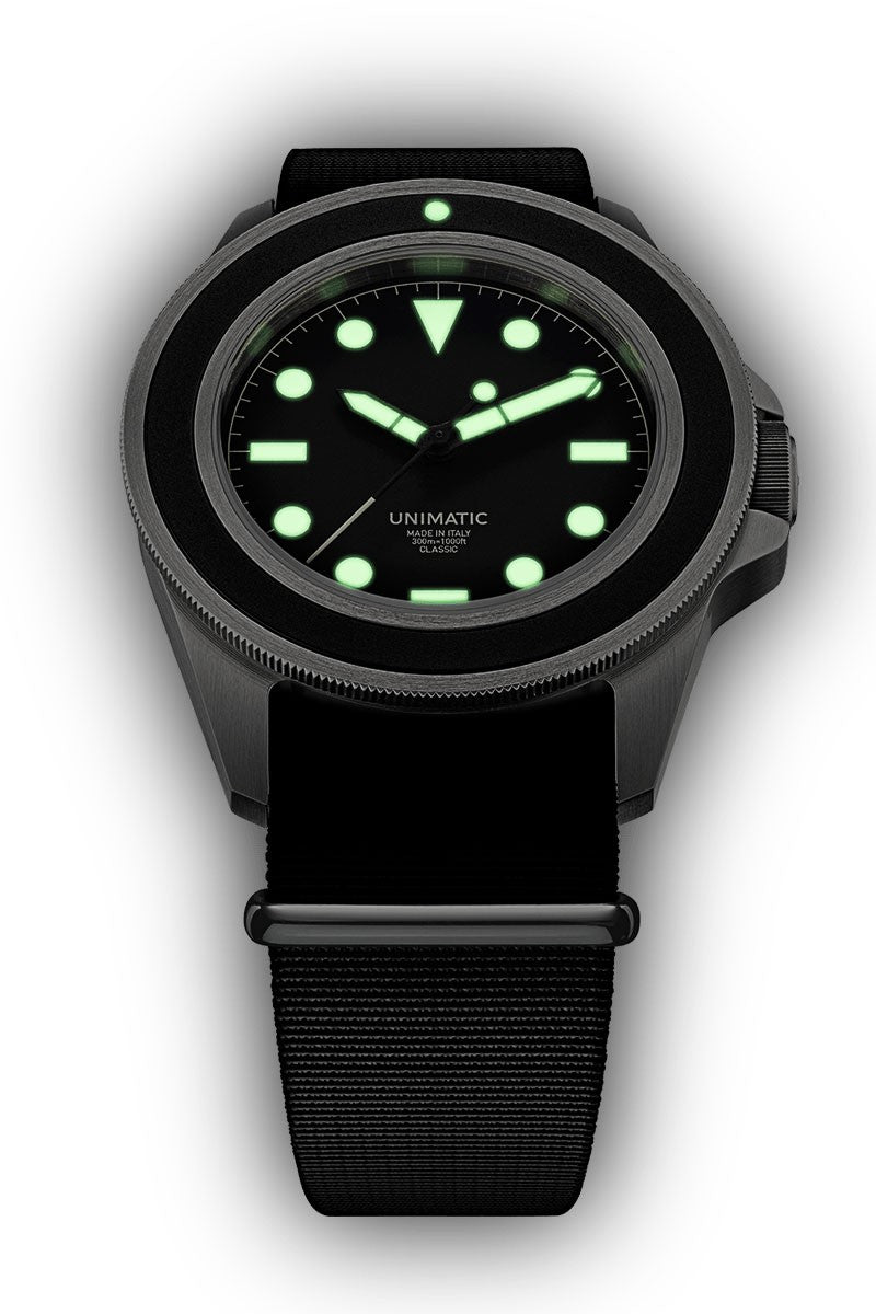 Unimatic - U1 Classic 41,5 mm svart urtavla och Natoband UC-1