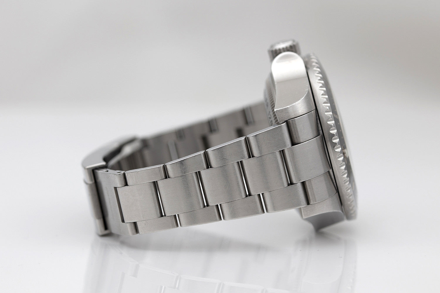 BEGAGNAD Rolex Sea-Dweller Deepsea 44mm Svart & Stål 116660
