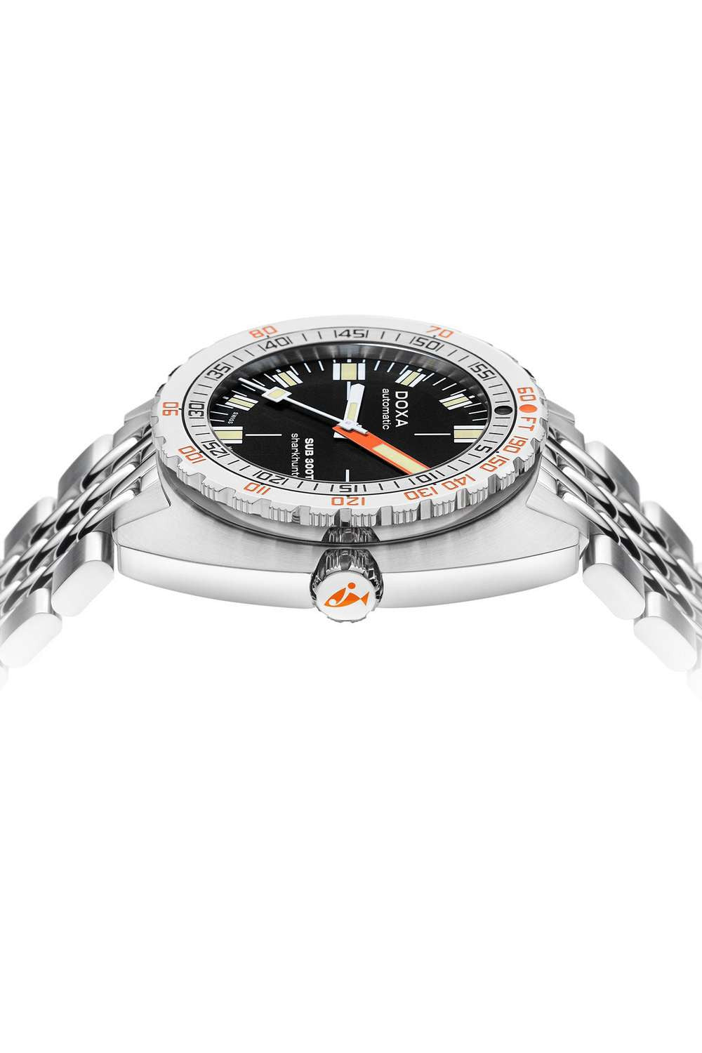 DOXA - SUB 300T Sharkhunter Black & Steel Bracelet 840.10.101.10