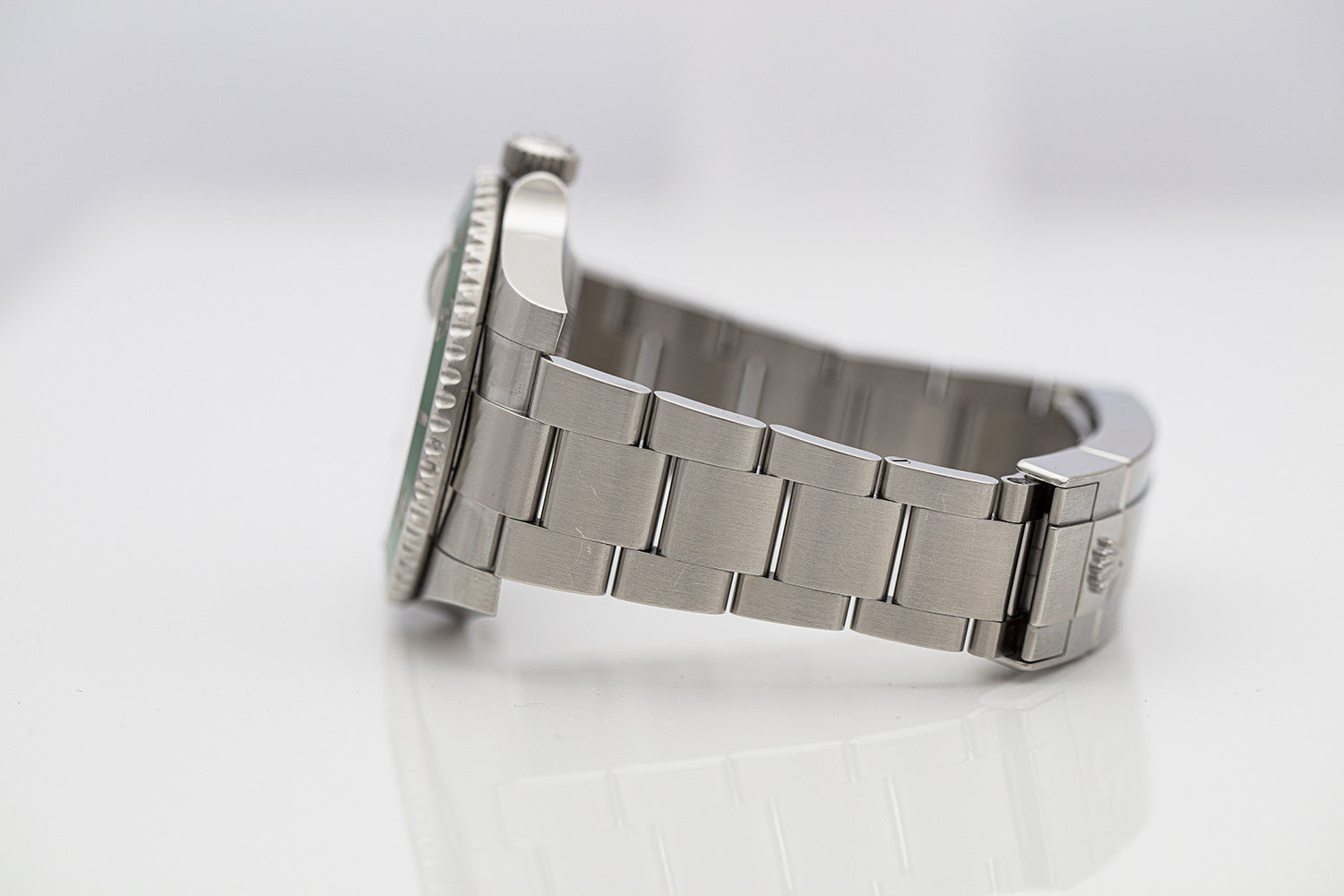 SÅLD - BEGAGNAD Rolex Submariner Date "Hulk" 40mm Grön Stål 116610LV