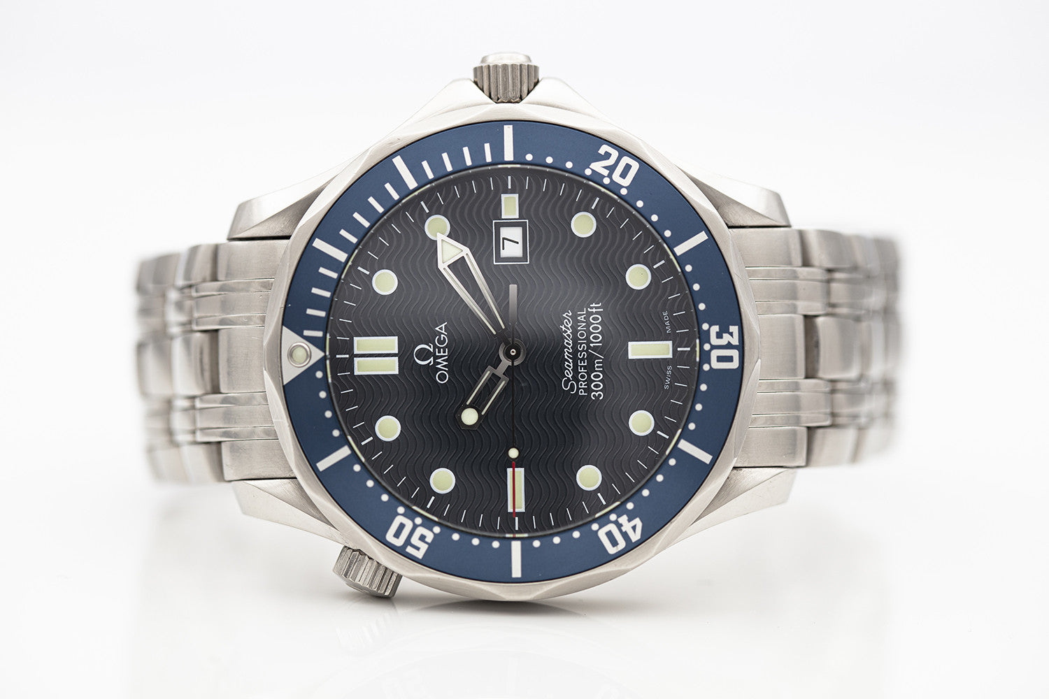 PRE-OWNED Omega Seamaster Diver Quartz 41 mm Blue & Steel Ref 2541.80.00