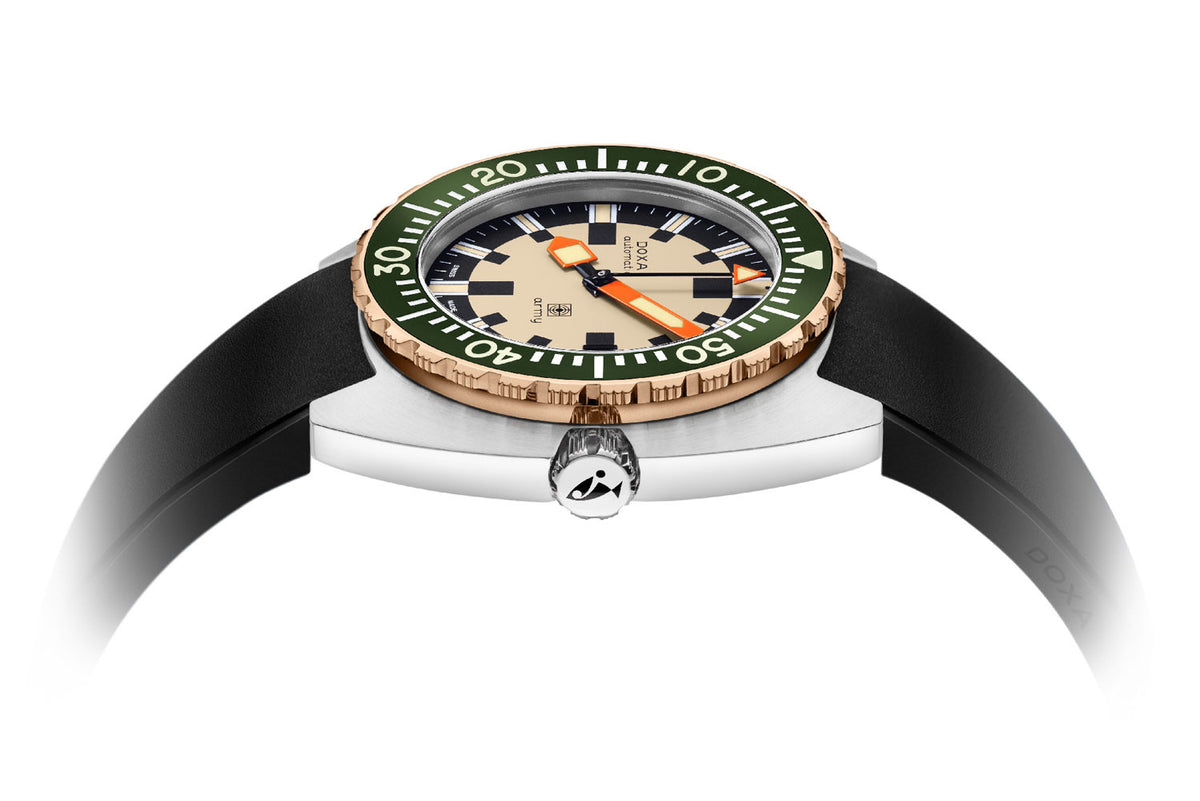 DOXA Army Green & Bronze Bezel, svart gummiband 785.60.031.20