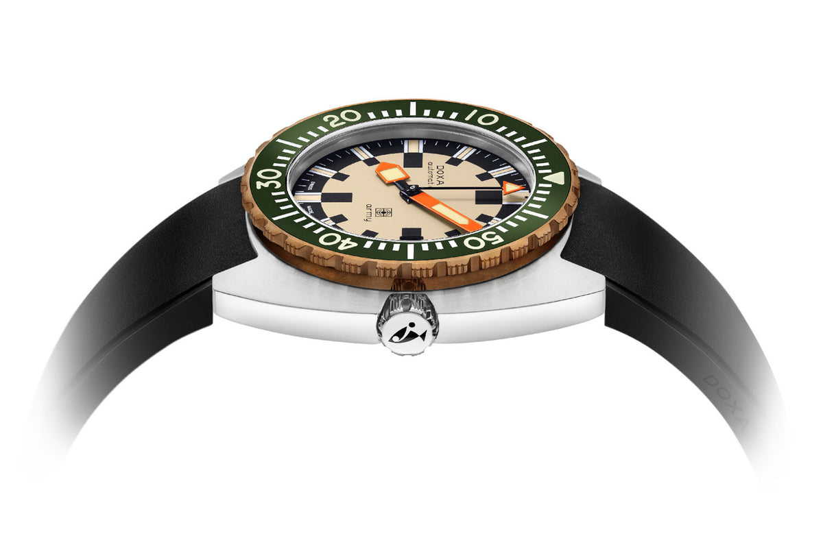 DOXA Army Green & Bronze Bezel, svart gummiband 785.60.031.20
