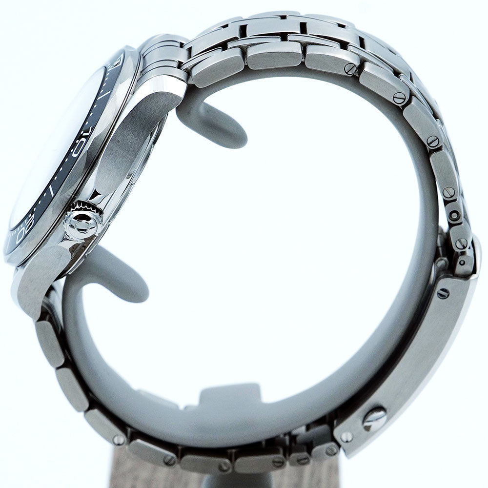 SOLD-PRE-OWNED Omega Seamaster Diver 300 M	210.30.42.20.01.001