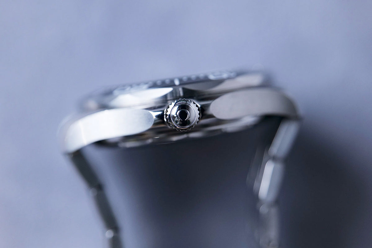 SOLD-PRE-OWNED Omega Seamaster Diver 300 M	210.30.42.20.01.001