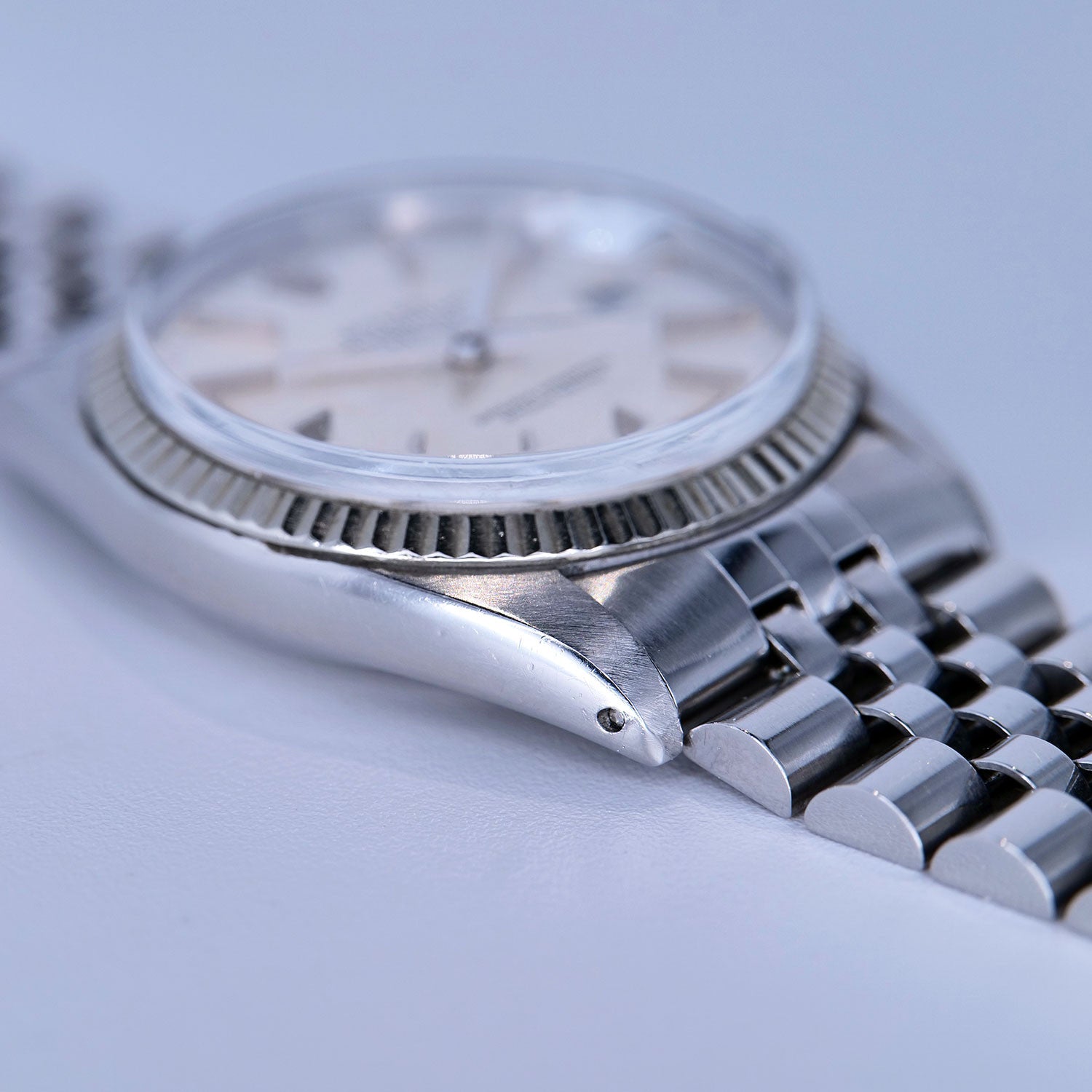 SOLD-PRE-OWNED Rolex Datejust 36mm Linen Dial 16014