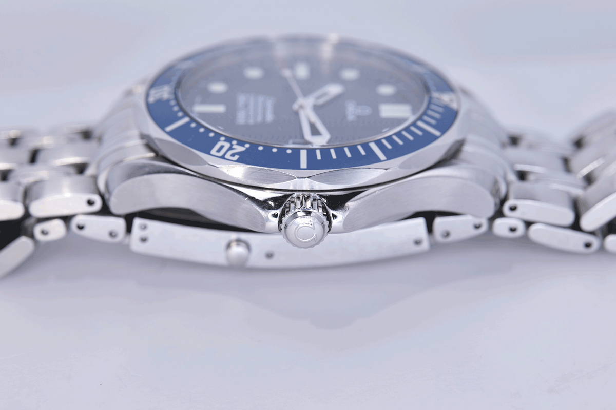 BEGAGNAD Omega Seamaster Diver ”James Bond” 25318000