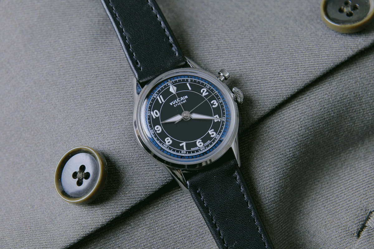 Vulcain Cricket Classique 36mm Svart & Vit/Blå 100269B07.BAC301
