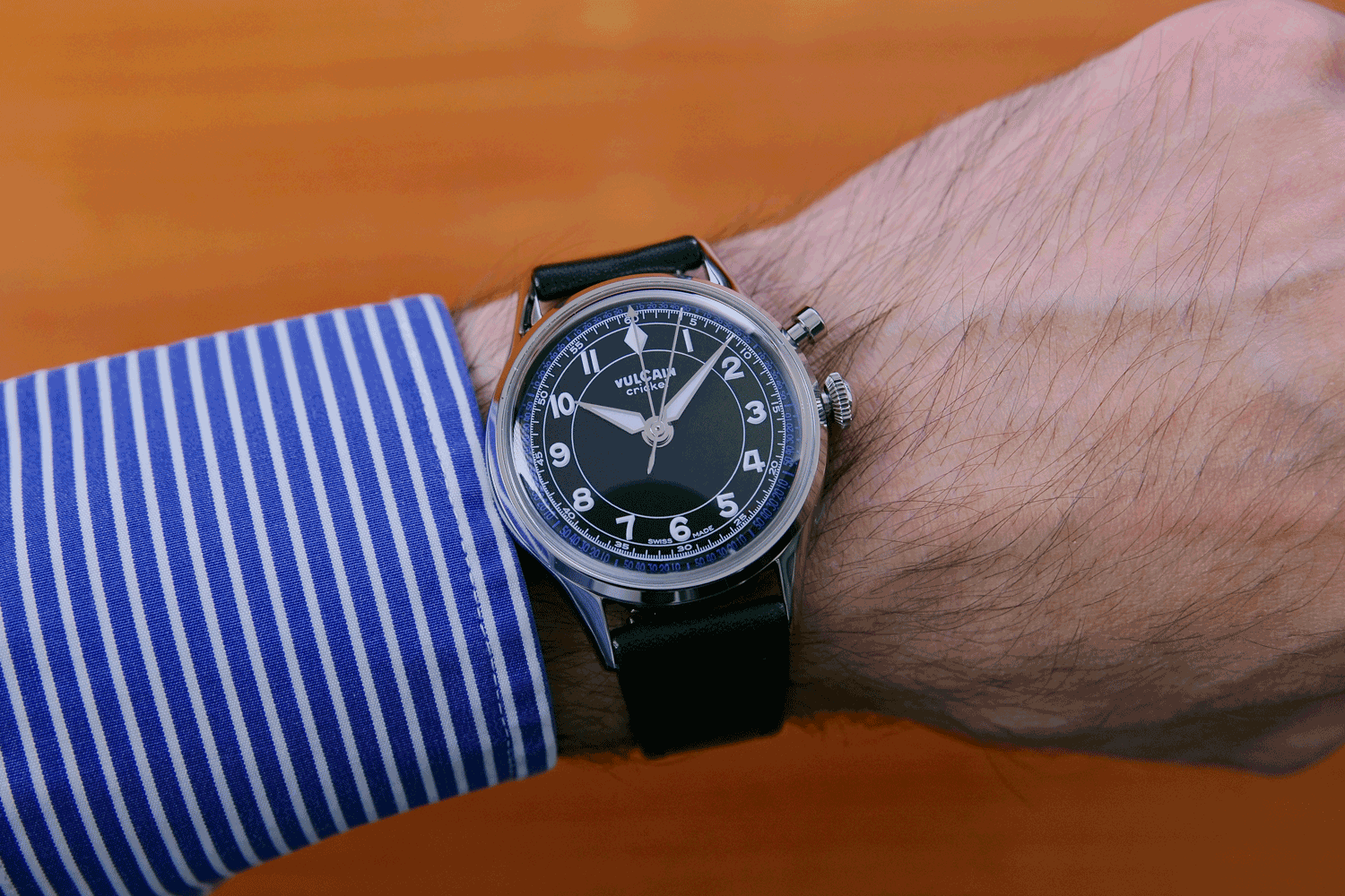 Vulcain Cricket Classique 36mm Svart & Vit/Blå 100269B07.BAC301