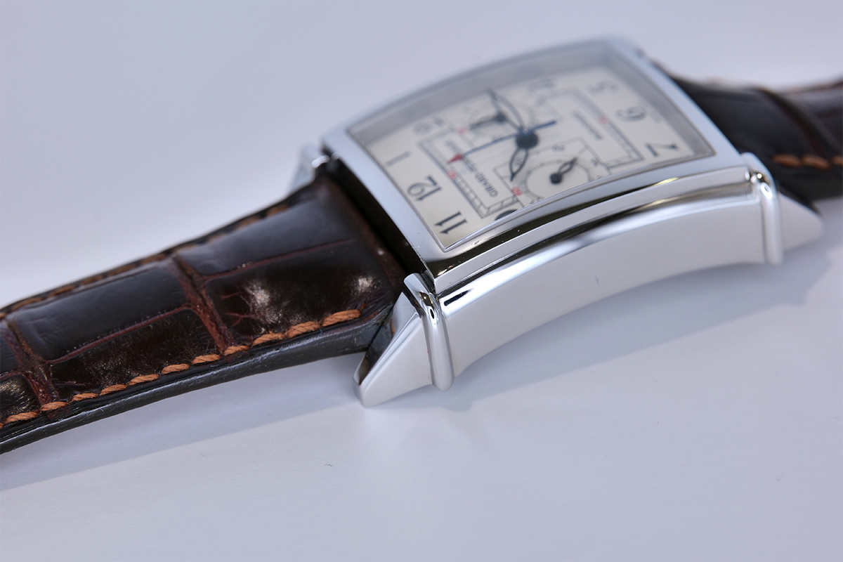 PRE-OWNED Girard-Perregaux 1945 25990.0.11.8186