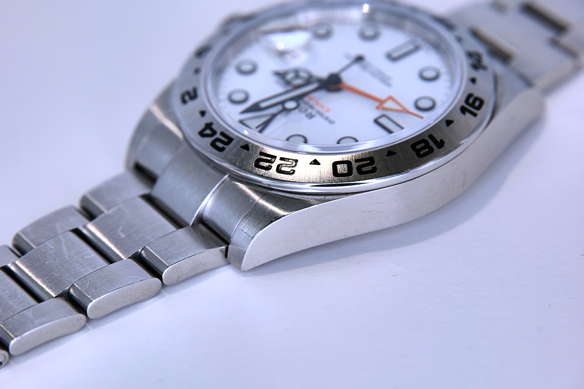 PRE-OWNED Rolex Explorer II 216570