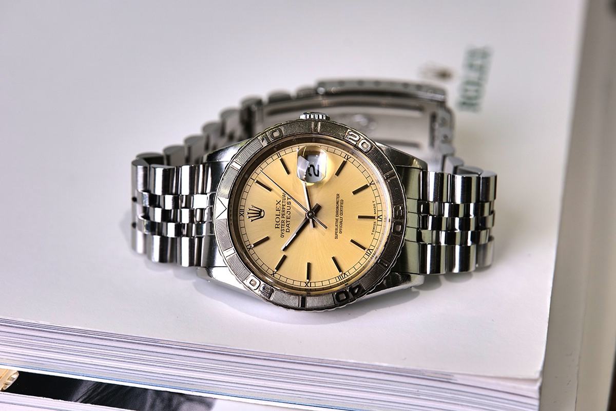 PRE-OWNED Rolex Datejust Turn-O-Graph 16264