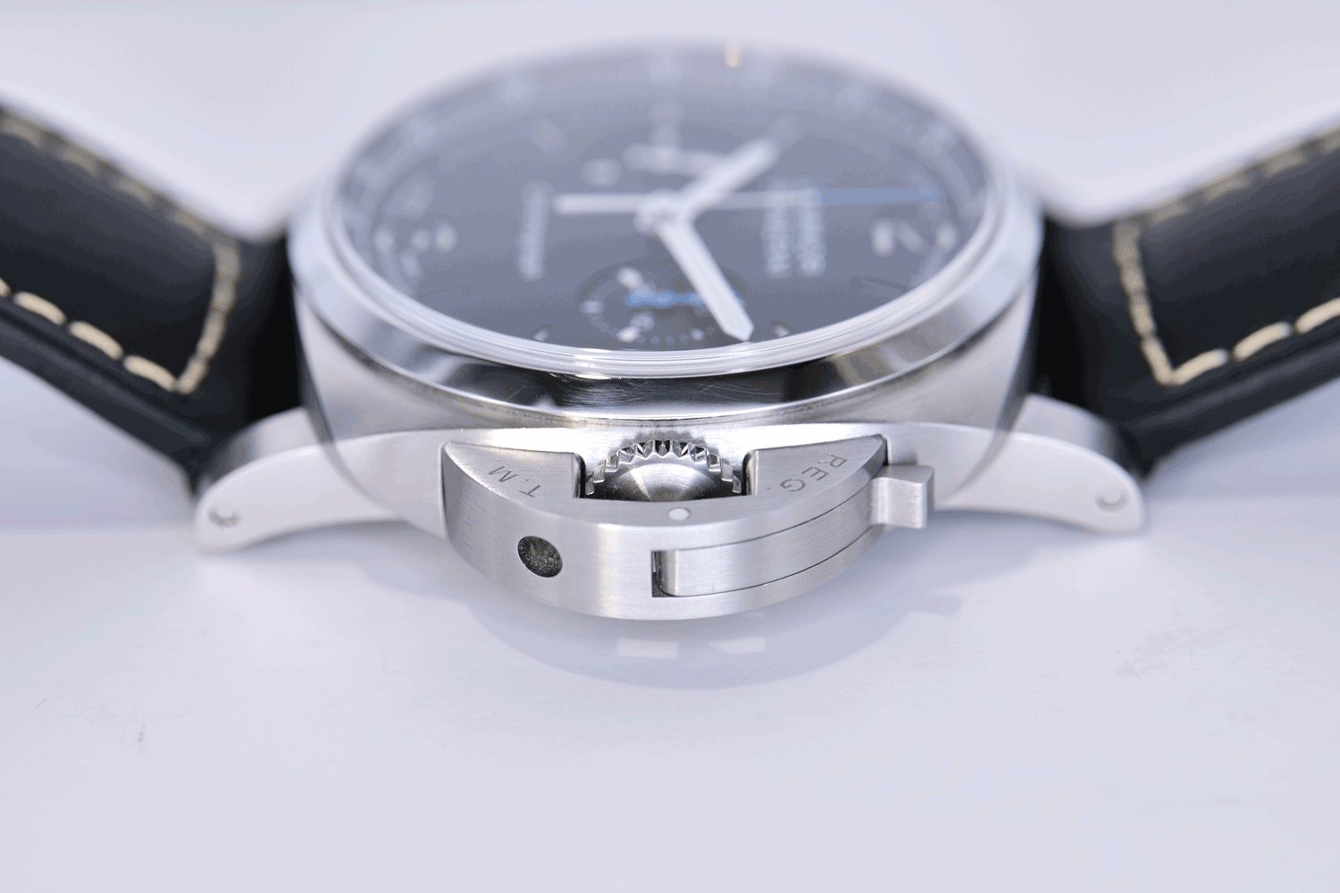 PRE-OWNED Panerai Luminor Chrono PAM01109