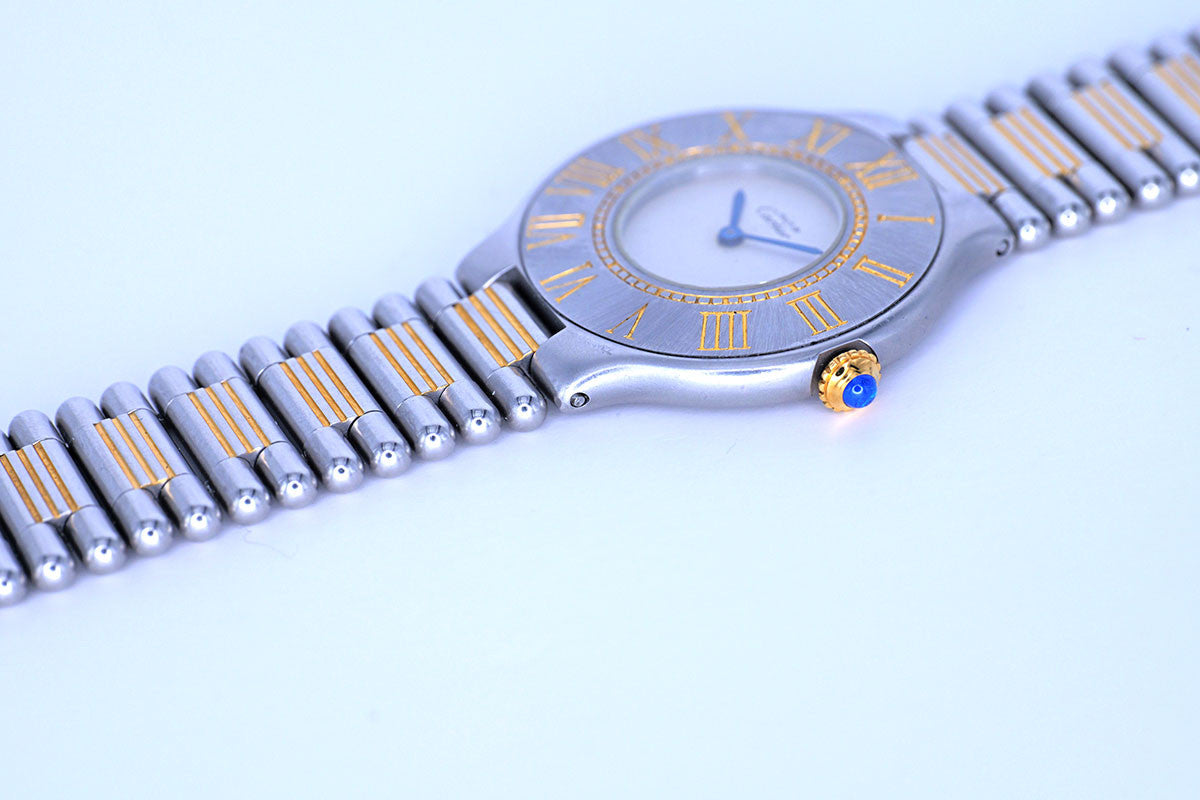 PRE-OWNED Cartier Must 21