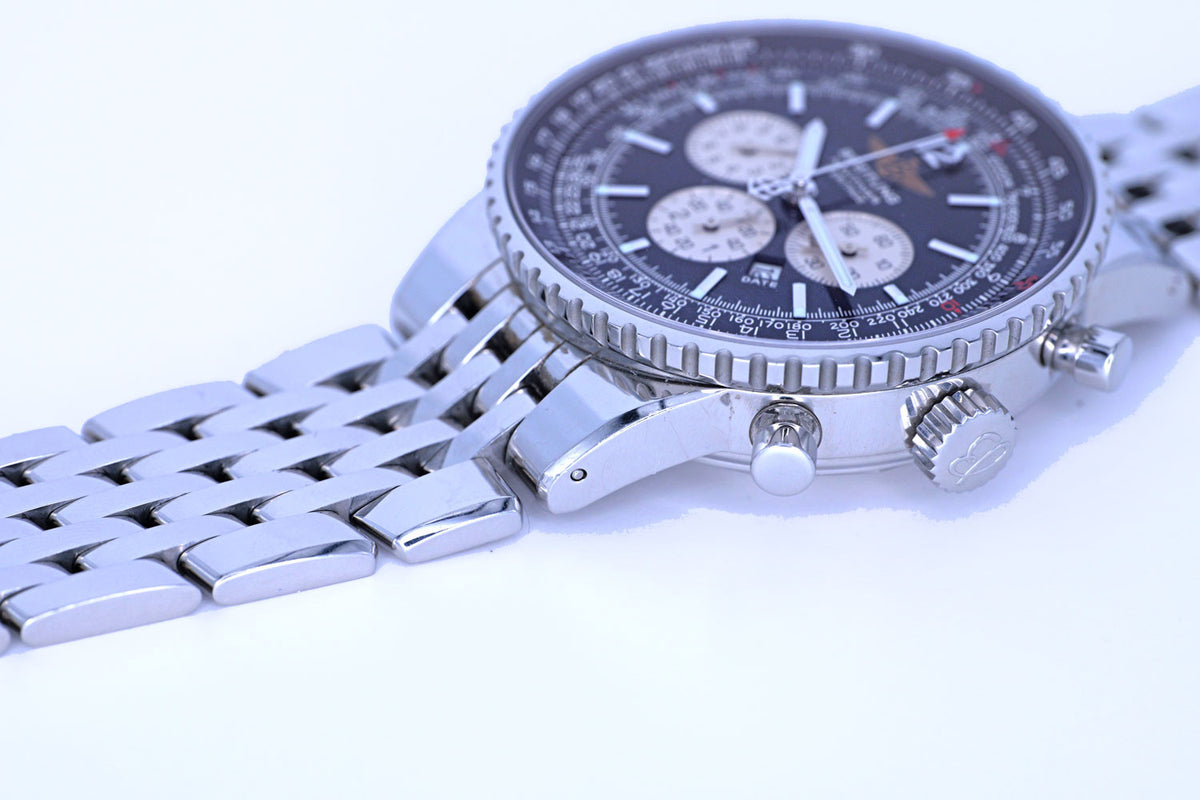 PRE-OWNED Breitling Navitimer Heritage A35350
