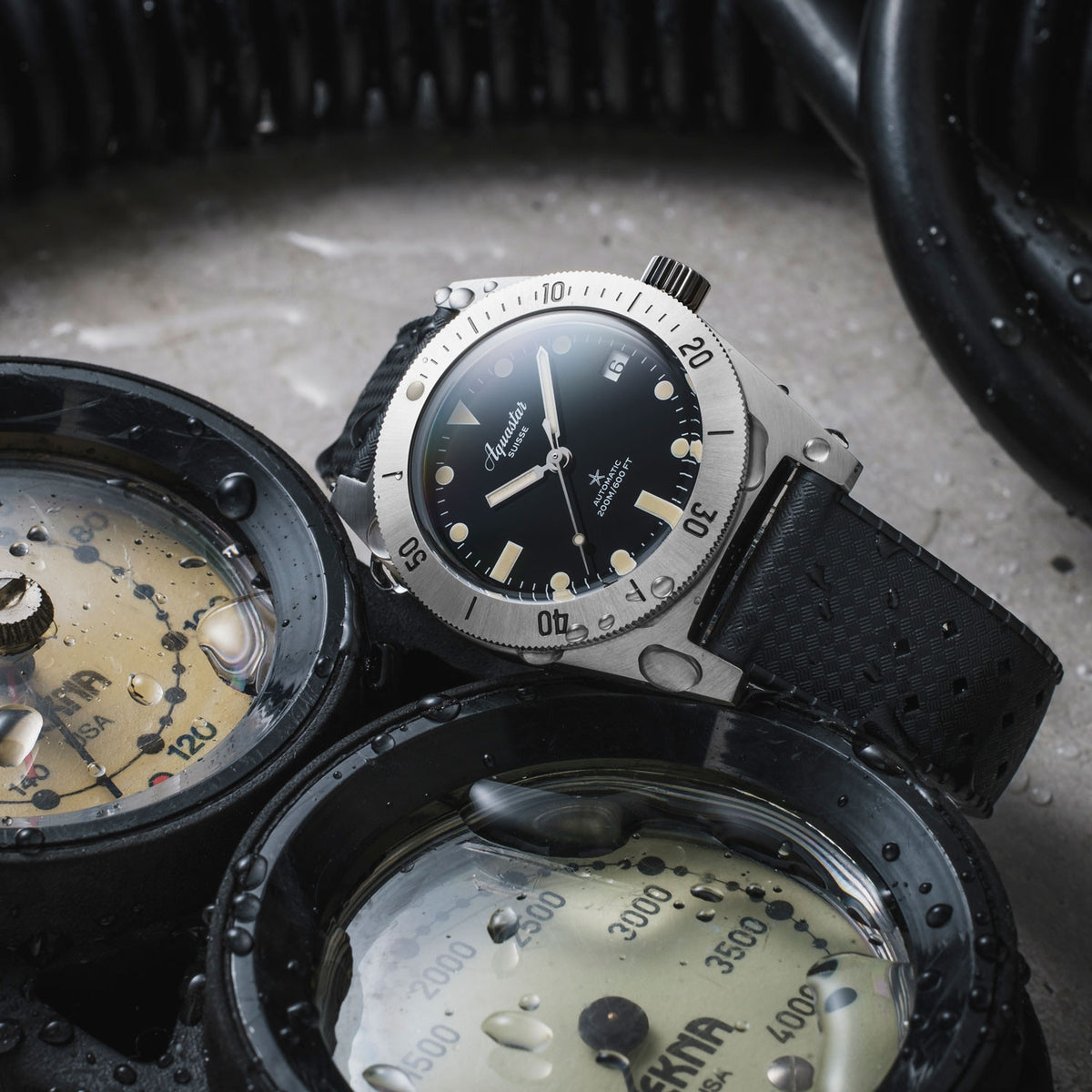 Aquastar Model 60 Re-edition Svart & Komplett Paket med Armband och Rem