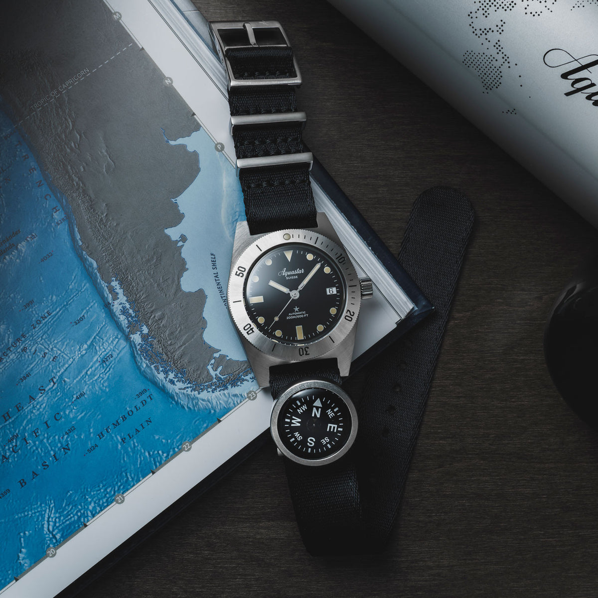 Aquastar Model 60 Re-edition Svart & Komplett Paket med Armband och Rem