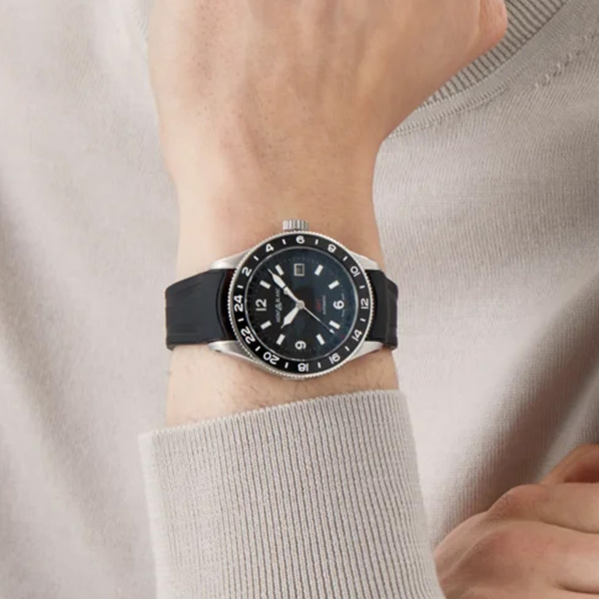 Montblanc 1858 GMT Svart & Gummiband MB129766
