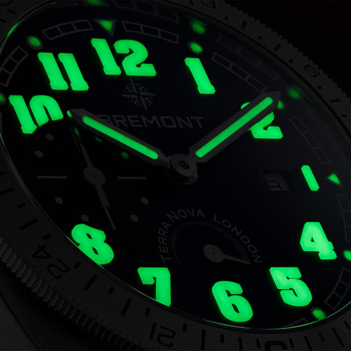 Bremont Terra Nova 40.5 Vridbar bezel Gångreserv Läder
