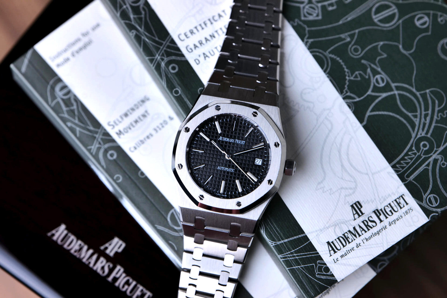 PRE-OWNED Audemars Piguet Royal Oak 15300ST.00.1220ST.03