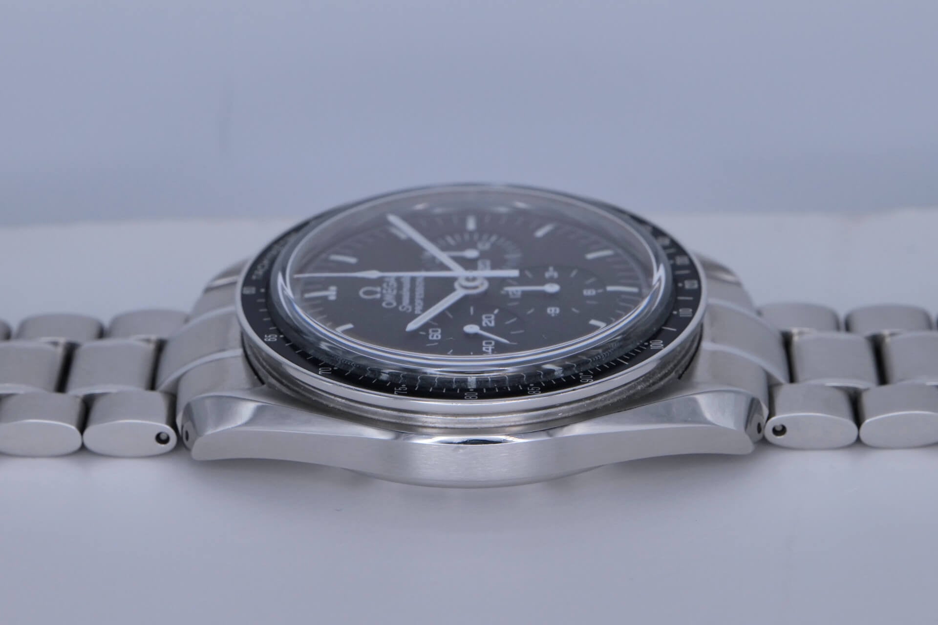 PRE-OWNED Omega Speedmaster Moonwatch 3573.50.00