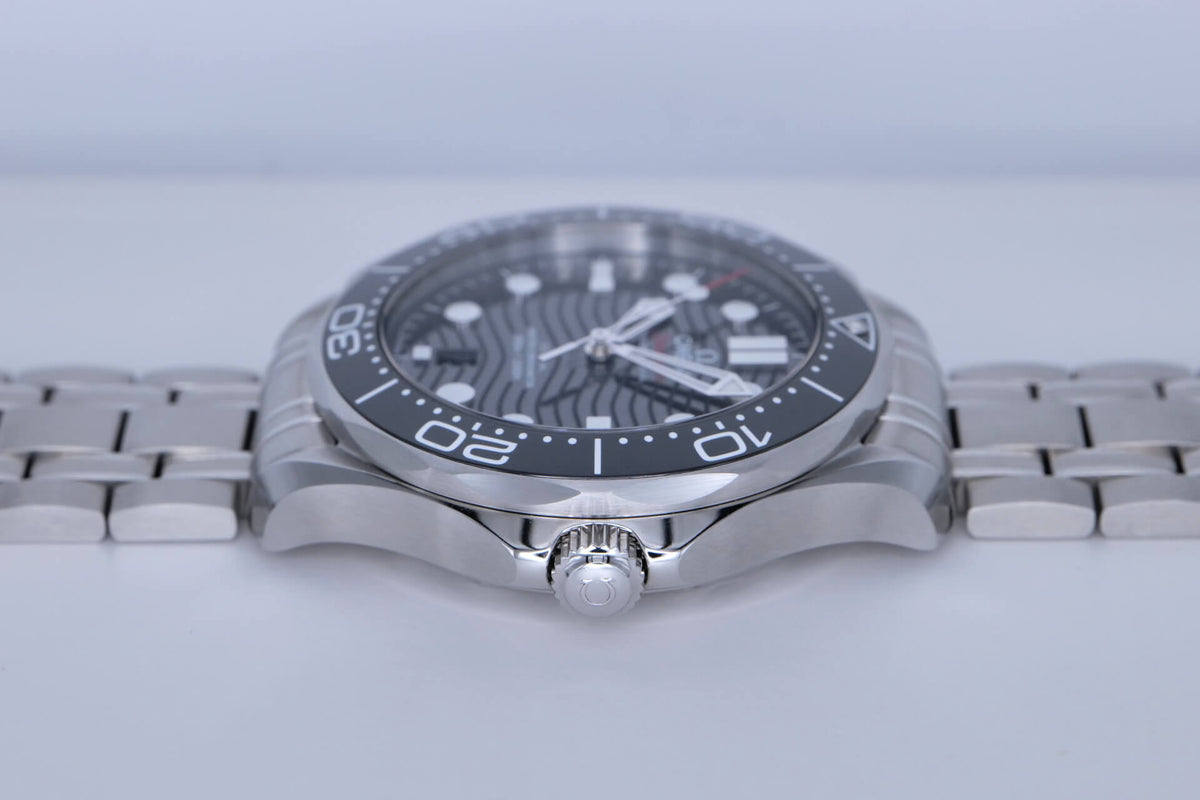 BEGAGNAD Omega Seamaster Diver 300M 210.30.42.20.01.001