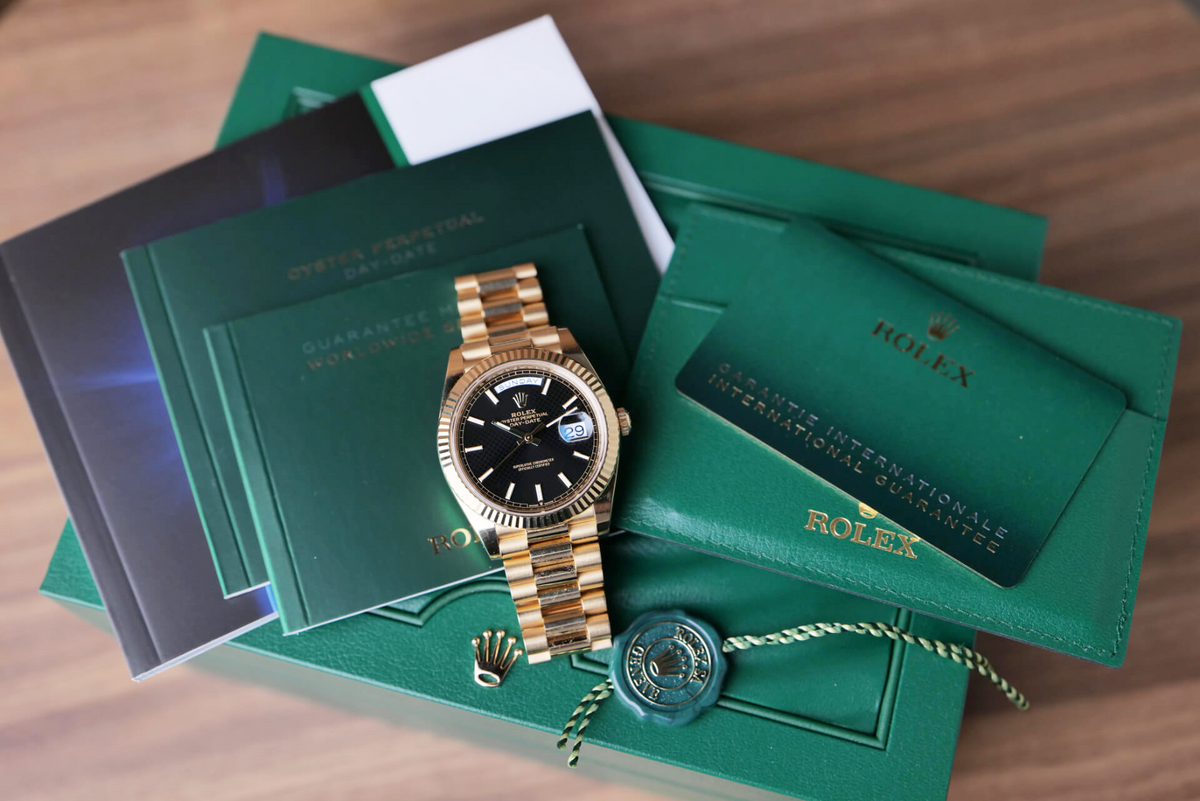 PRE-OWNED Rolex Day-Date 40 228238-0007